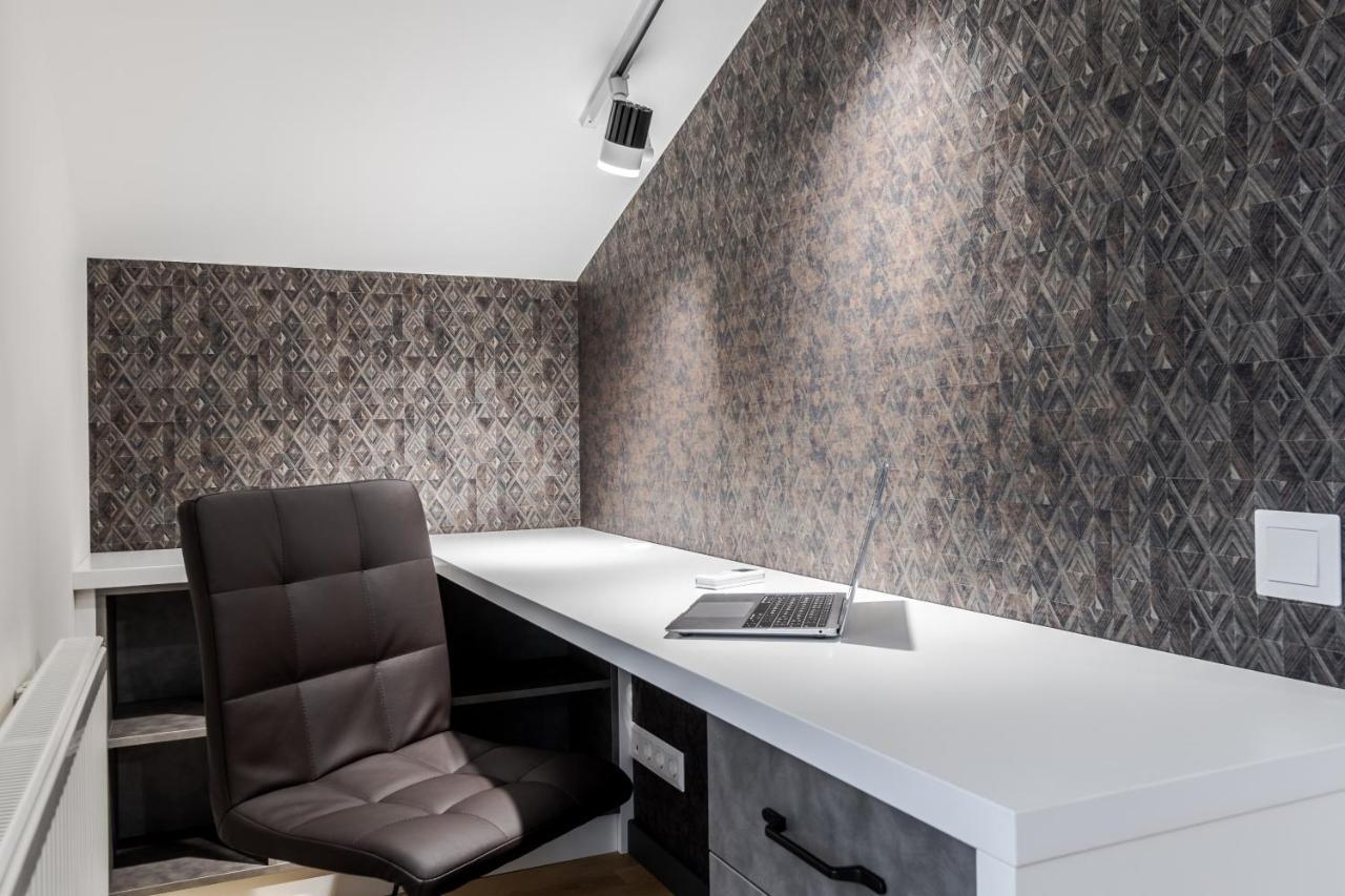 Apartment Inshiapartments On Hazova Str 5 *